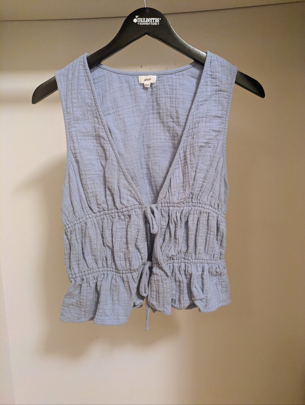 Aerie lightweight tie-front smocked peplum tank top size medium